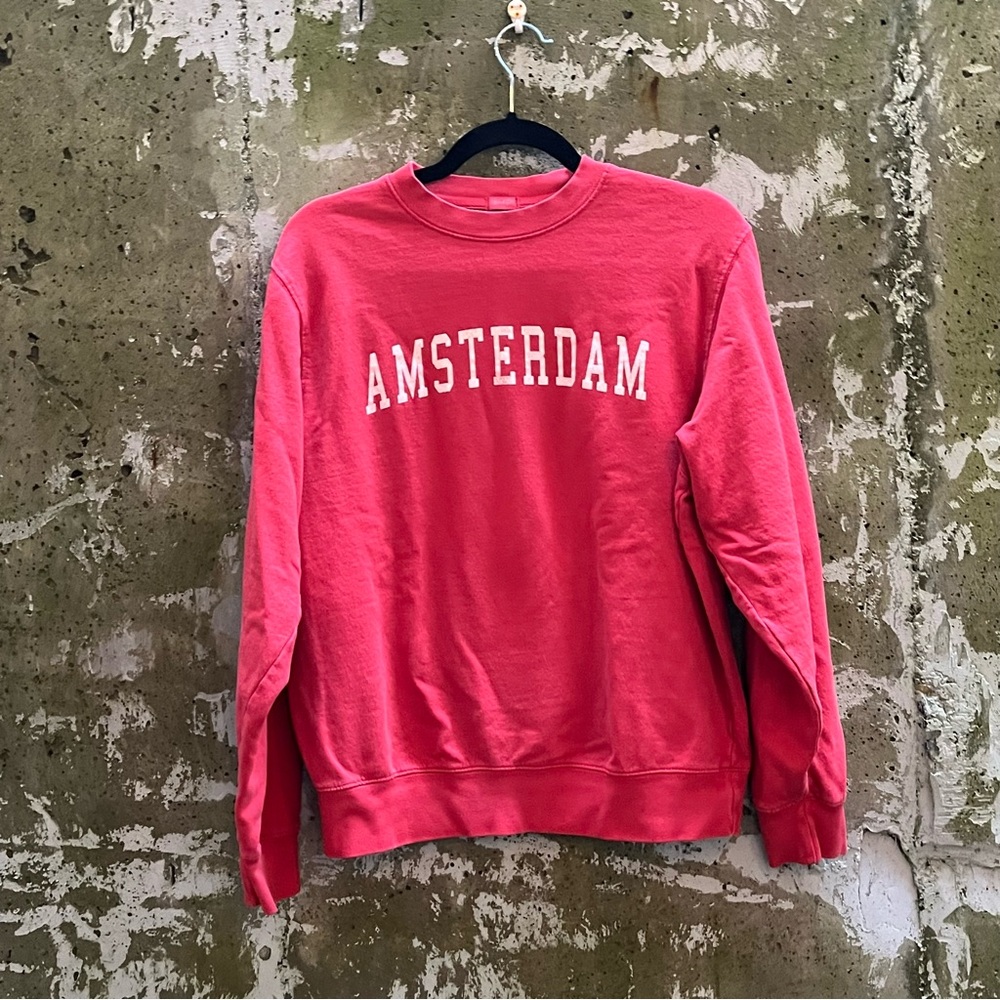 ✨3 for $50✨ Vintage Feel Amsterdam Pink-Red Sweatshirt, Small